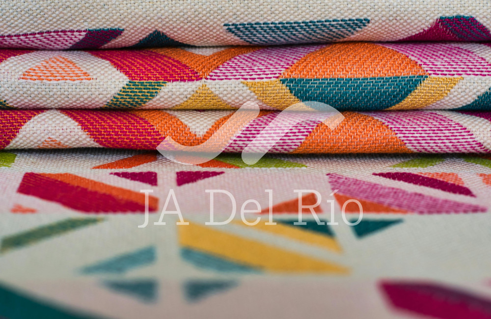 Gobierno de México decreta nuevos aranceles de importación a mercancías confeccionadas para proteger la industria textil nacional